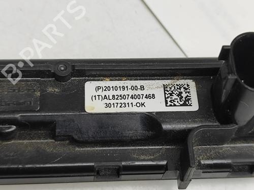 Switch TESLA MODEL Y (5YJY) Long Range All-wheel Drive | BP33378973I30 - Image 6