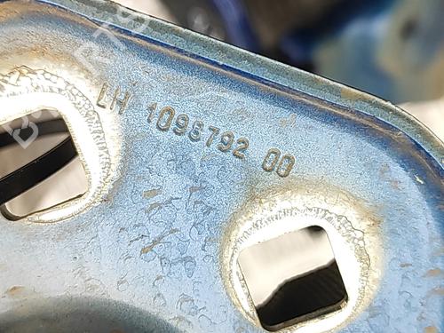 Hinge/Door check strap TESLA MODEL 3 (5YJ3) EV AWD | BP33392325C146  - Image 6