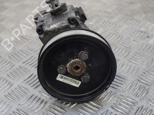 Used Steering pump Steering pump BMW 5 (E60) 520 d (177 hp) 6747832 6747832