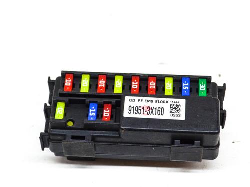 fuse-box-hyundai-i30-gd-14-hyundai-91951-3x160-2011-9629650 main image