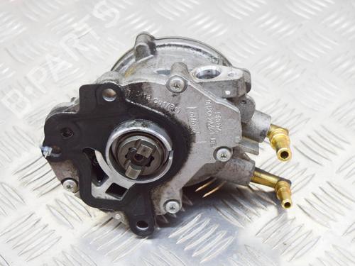 Used Vacuum pump LAND ROVER RANGE ROVER SPORT II (L494) 3.0 SDV6 4x4 (306 hp) 6772081