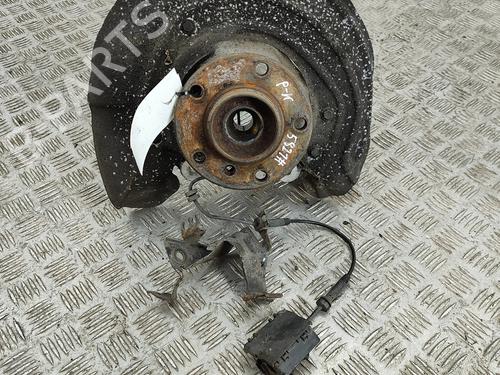 Used Left front steering knuckle BMW 3 (F30, F80) 330 d xDrive (258 hp) 31112943