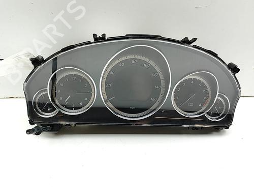 Used Instrument cluster Instrument cluster MERCEDES-BENZ E-CLASS Convertible (A207) E 250 CGI (207.447) (204 hp) 40262430 40262430