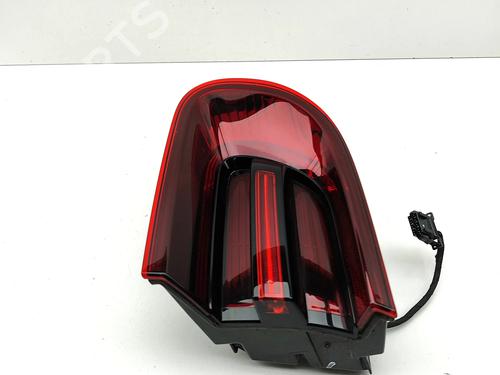 Right tailgate light PORSCHE MACAN (95B) 2.0 | BP31626563C80