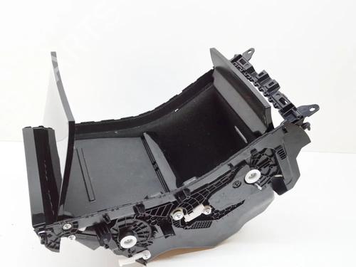 Guantera TESLA MODEL 3 (5YJ3) EV AWD | BP27753406C95 