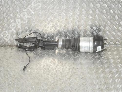 Used Left front shock absorber MERCEDES-BENZ GLS (X166) 350 d 4-matic (166.824) (258 hp) 6738246