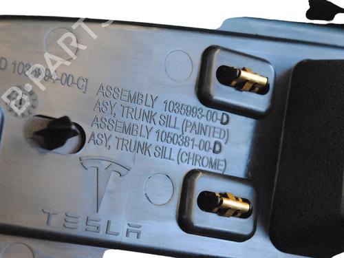 Tailgate trim TESLA MODEL X (5YJX) P100D AWD | BP30251660C151