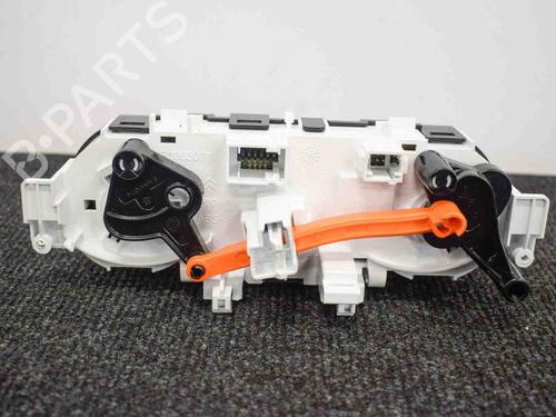 Climate control PEUGEOT 208 I (CA_, CC_) 1.2 VTI 82 | BP6747577I5 