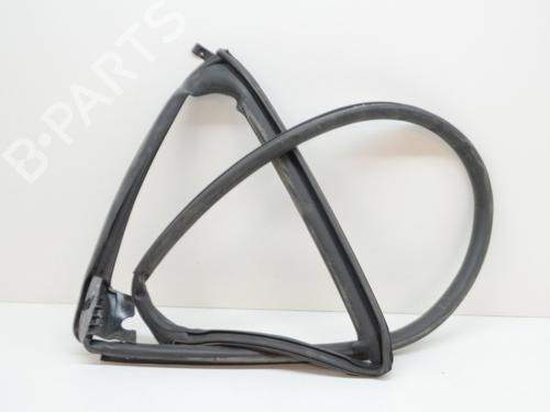 Used Rubber door seal TESLA MODEL S (5YJS) 75 (320 hp) 14619976