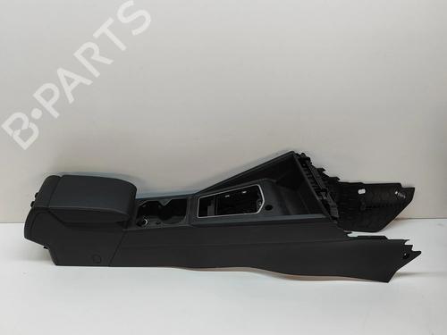 Console centrale VW GOLF VIII (CD1, DA1) 1.5 TSI (150 hp) 27765263