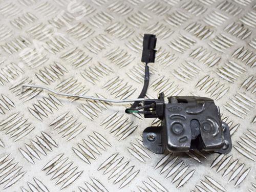 Used Tailgate lock KIA SPORTAGE II (JE_, KM_) 2.0 16V 4WD (141 hp) 10073495