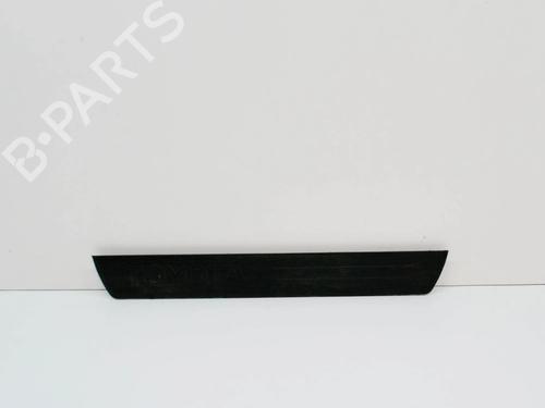 Used Step TOYOTA HILUX VIII Pickup (_N1_) 2.4 D 4WD (GUN125_, GUN125R) (150 hp) 14639632