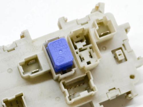 Fuse box AUDI A4 B6 Convertible (8H7) 1.8 T quattro | BP10070254E1 - Image 7