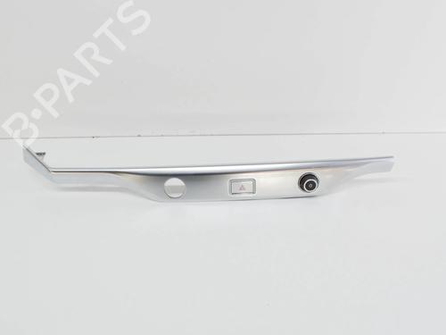 other-jaguar-i-pace-x590-2018-27760240 main image