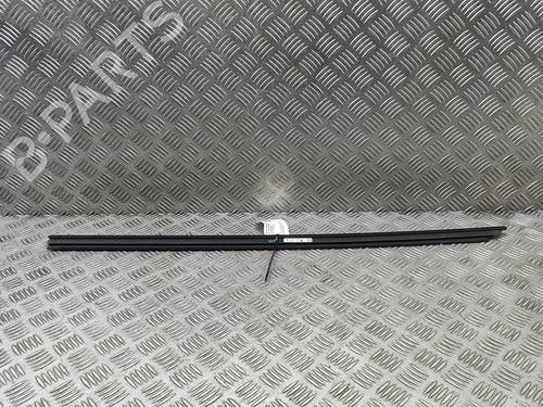 Dørlist PORSCHE TAYCAN Sport Turismo (Y1C) 4S Performance Battery Plus (Y1CDB1) (571 hp) 31762900