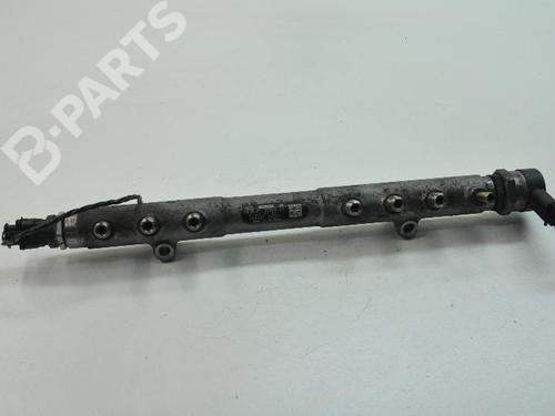 Used Injection rail Injection rail 9897929 9897929