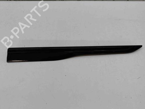 Used Door moulding trim LAND ROVER RANGE ROVER VELAR (L560) 2.0 D240 SD4 4x4 (241 hp) 29337262