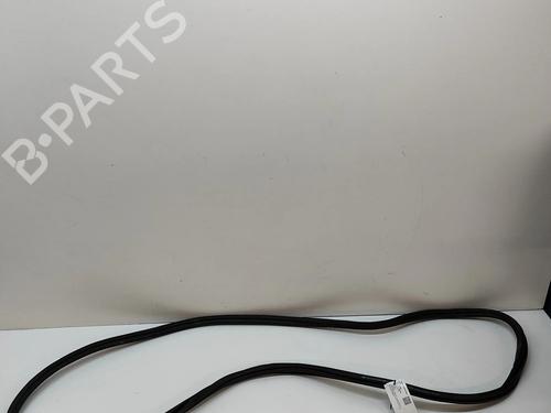 Gummiliste Gummiliste PORSCHE CAYENNE (9YA) 3.0 E-Hybrid AWD (9YAAE1) (462 hp) 27784725 27784725