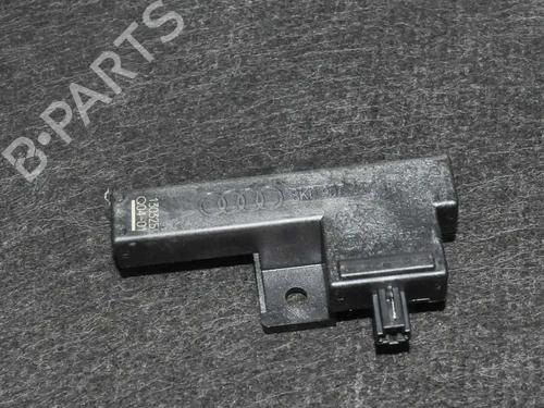 Used Antenna/Base Antenna/Base AUDI Q5 (8RB) 3.0 TFSI quattro (272 hp) 8827415 8827415