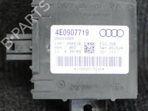 Used Electronic module Electronic module AUDI A8 D3 (4E2, 4E8) 3.0 TDI quattro (233 hp) 6724834 6724834