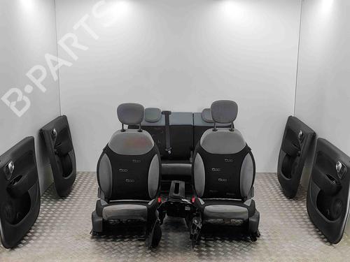 Used Seats set FIAT 500L (351_, 352_) 1.6 D Multijet (199LYD1B) (105 hp) 23247687