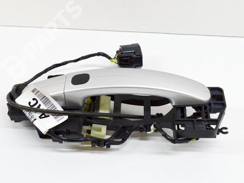 Used Front right exterior door handle Front right exterior door handle FORD FOCUS III 1.0 EcoBoost (125 hp) 10707280 10707280