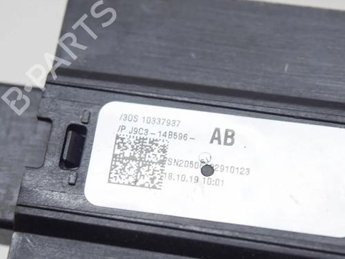 Switch JAGUAR E-PACE (X540) 2.0 D150 | BP9510382I30