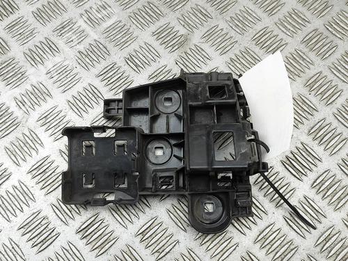 rear-bumper-bracket-vw-touareg-cr7-rc8-2017-32779798 main image