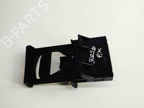 Used Cup/Object holder TOYOTA HILUX VII Pickup (_N1_, _N2_, _N3_) 3.0 D-4D 4WD (KUN26) (163 hp) 24582443