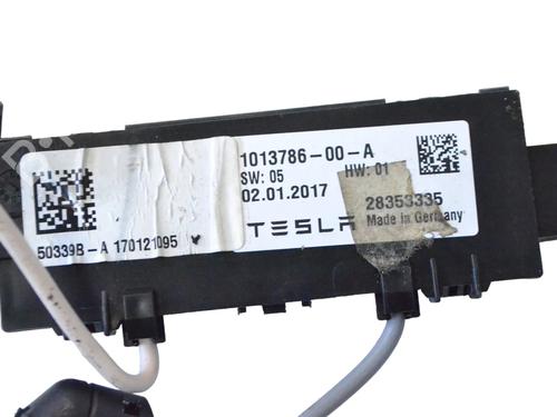 Módulo eletrónico TESLA MODEL S (5YJS) 75D AWD | BP30244442M83 