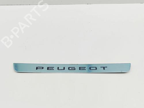 Trittbrett für Trittbrett PEUGEOT 2008 II (UD_, US_, UY_, UJ_, UR_, UC_) e-2008 (UKZKXZ) (136 hp) 36181078 36181078