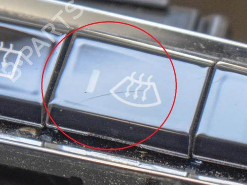 Switch VOLVO XC40 (536) T4 AWD | BP7891214I30 