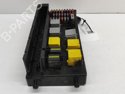 Used Fuse box VW CRAFTER 30-50 Van (2E_) 2.5 TDI (109 hp) 22351426