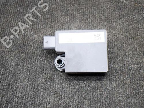 Used Electronic module TESLA MODEL 3 (5YJ3) EV AWD (351 hp) 27748867