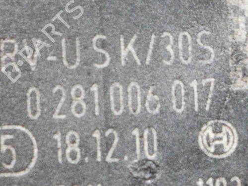 Injection rail LAND ROVER RANGE ROVER IV (L405) 4.4 SDV8 4x4 | BP6737648M98