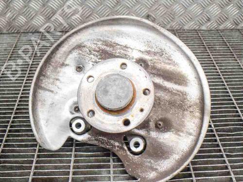 Fusee links achter AUDI A4 B9 Avant (8W5, 8WD) 2.0 TDI (190 hp) 14611037