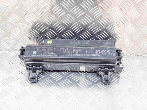 Used Fuse box TESLA MODEL S (5YJS) 75 (388 hp) 7798439