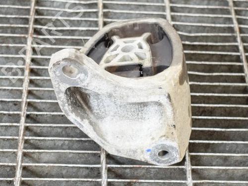 Used Gearbox mount VOLVO XC90 II (256) D5 AWD (235 hp) 8827846