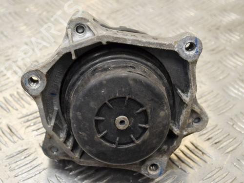 Used Engine mount BMW 2 Convertible (F23) 218 i (136 hp) 8843077