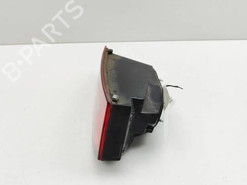 Piloto derecho del maletero JAGUAR F-PACE (X761) 2.0 TD4 AWD | BP30621375C80