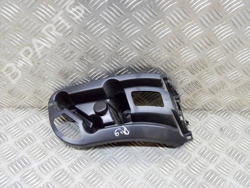 Used Rear bumper bracket Rear bumper bracket PEUGEOT 2008 II (UD_, US_, UY_, UJ_, UR_, UC_) 1.2 PureTech 100 (USHNK) (101 hp) 14645706 14645706
