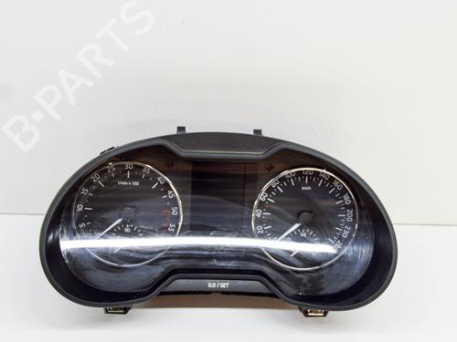 Used Instrument cluster SKODA OCTAVIA III Combi (5E5, 5E6) 1.6 TDI 4x4 (105 hp) 13386506