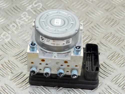 Used ABS pump BMW 2 Coupe (F22, F87) 218 i (136 hp) 8847146