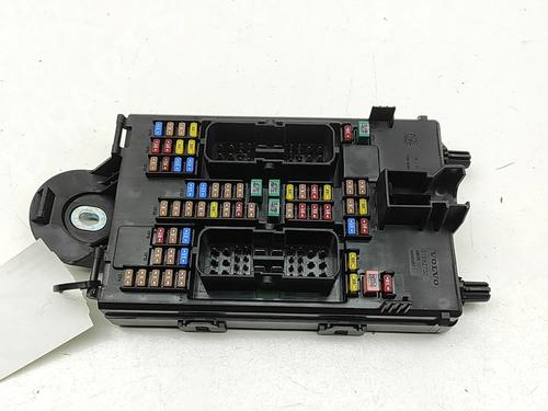 Used Fuse box VOLVO XC90 II (256) B5 Mild Hybrid AWD (250 hp) 31834956