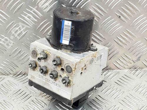 Pompe ABS RENAULT CLIO III (BR0/1, CR0/1) 1.2 16V (BR02, BR0J, BR11, CR02, CR0J, CR11) (75 hp) 8145690