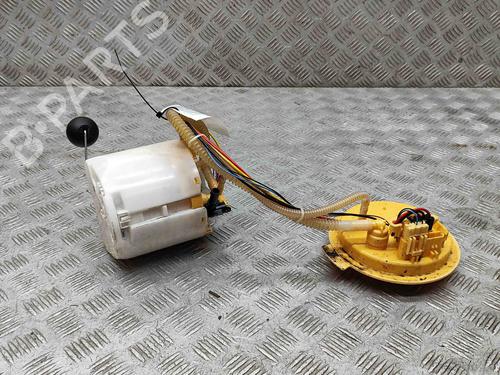 Used Fuel pump BMW X3 (G01, F97, G08) xDrive 20 d (190 hp) 18165462