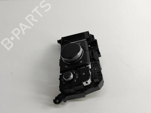 Switch MAZDA CX-30 (DM) e-SKYACTIV-X M Hybrid | BP28557711I30 