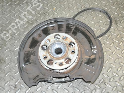 Used Right rear steering knuckle Right rear steering knuckle MERCEDES-BENZ E-CLASS Coupe (C207) E 400 (207.361) (333 hp) 33367540 33367540