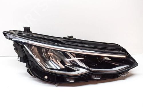 Used Right headlight VW GOLF VIII (CD1, DA1) 1.5 TSI (150 hp) 29510663