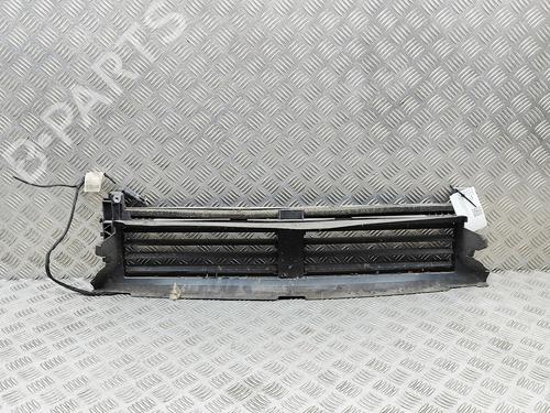 Calandre MERCEDES-BENZ GLA (H247) GLA 200 (247.787) (163 hp) 30857032